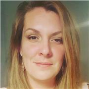 Je donne des cours particuliers à des élèves de primaire et secondaire. Passionnée de pédagogie, Actuellement aesh, je viens de valider ma licence en sciences de l'éducation et attend les réponses ses à mes candidatures pour le Master meef 1er degré.